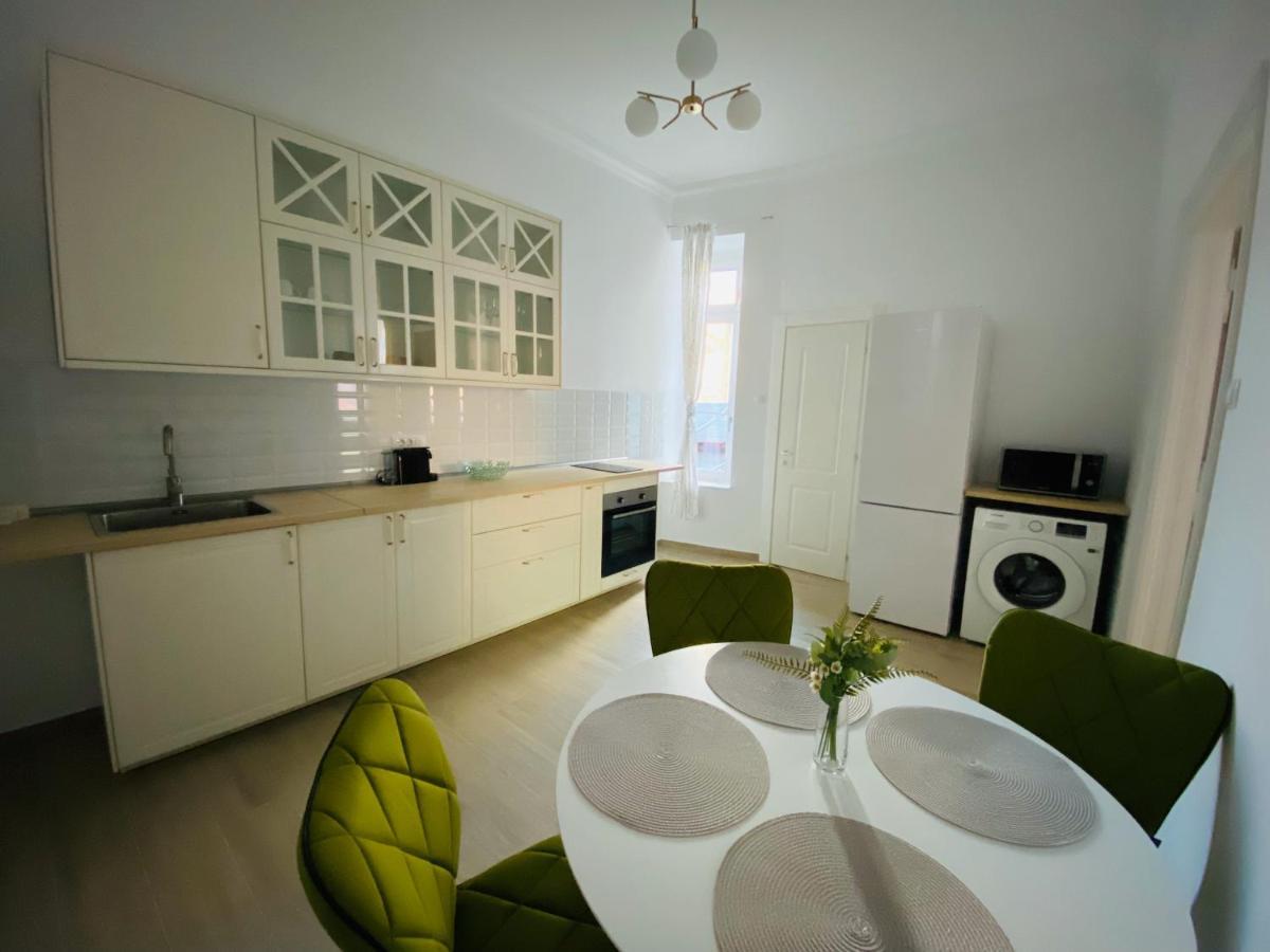 Suite № 7 Braşov Esterno foto